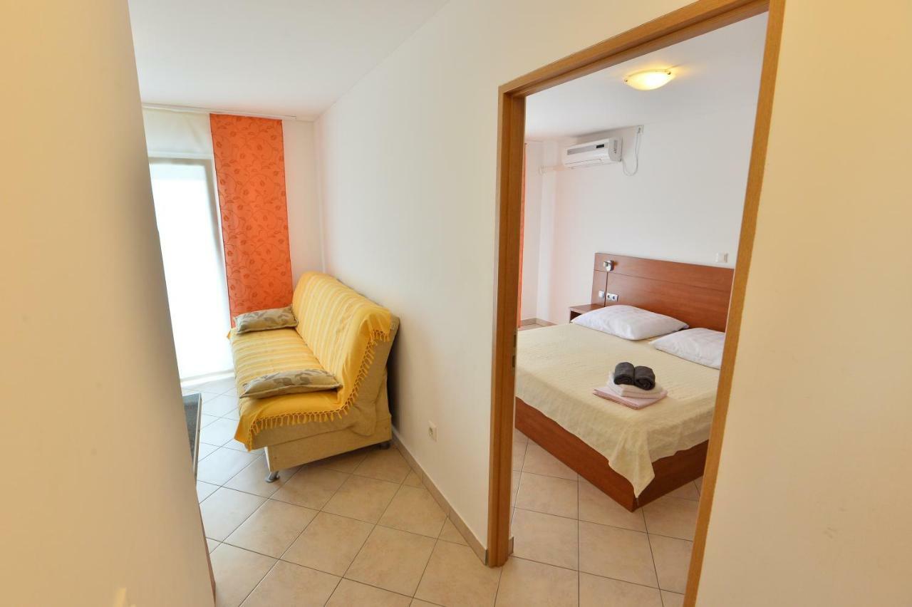 Apartmani Smiljanic Starigrad Paklenica Exteriér fotografie